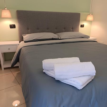 Residenza Geri - Suite And Home Napoli Centro Exterior photo